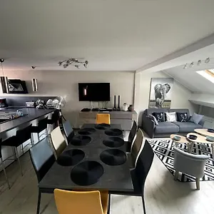 https://take-me-home-le-notre-dame.hotels-rhonealpes.com