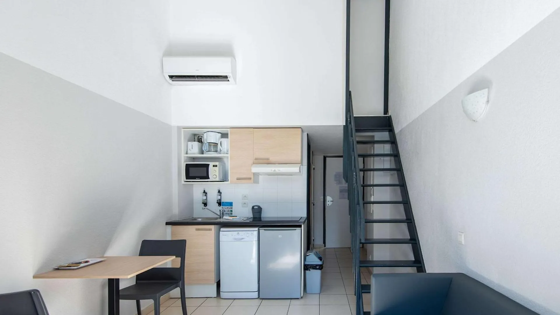 Comfort Aparthotel Frejus La Tour De Mare 4*,  France