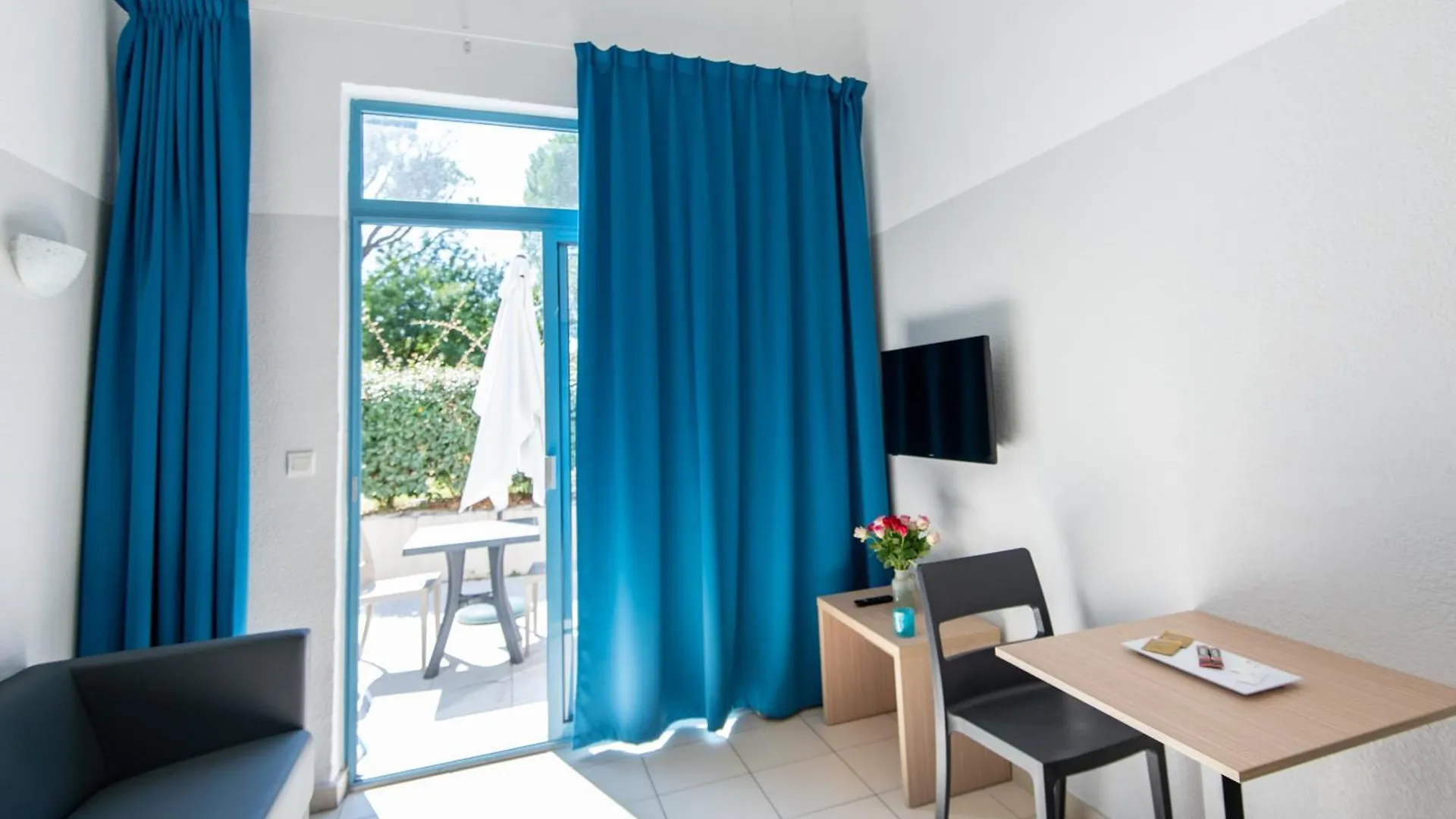 Comfort Aparthotel Frejus La Tour De Mare Hotel